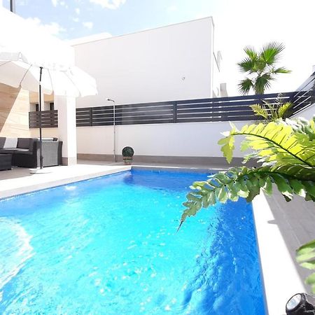 Villa Wilhelmina Torrevieja Kültér fotó