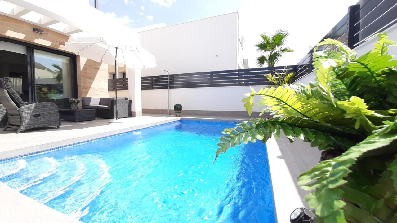 Villa Wilhelmina Torrevieja Kültér fotó