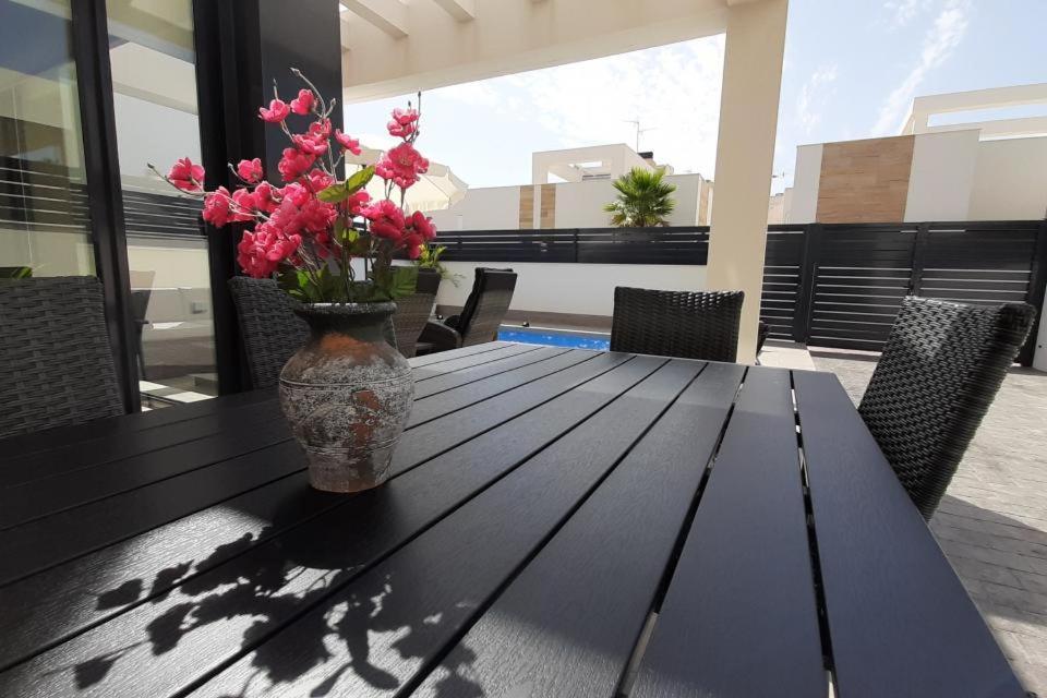 Villa Wilhelmina Torrevieja Kültér fotó